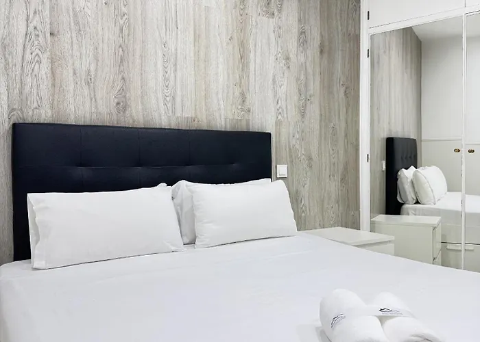 Apartamentos Day Madrid TRIBUNAL